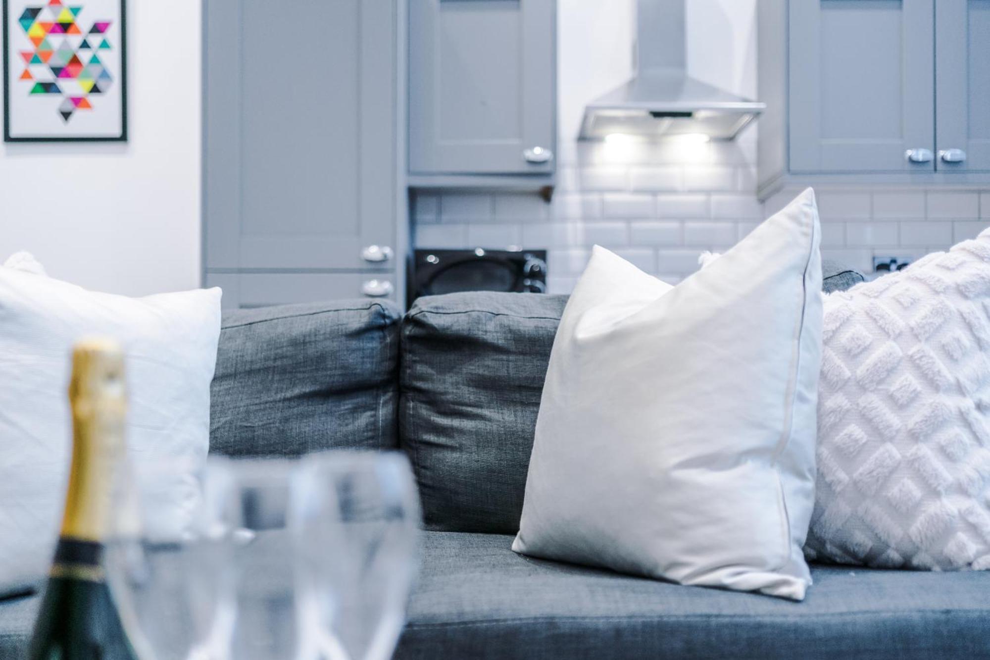 Modern 2-Bedroom Apt In The Heart Of City Centre Liverpool Exterior foto